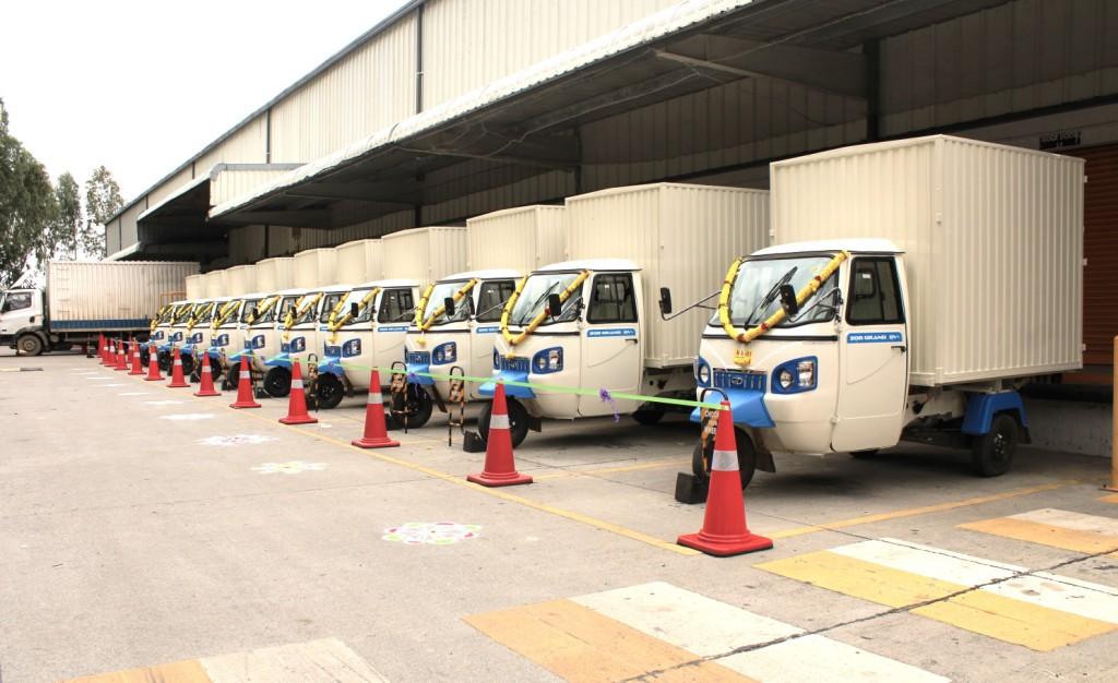 Amazon launches global last mile fleet programme in India with all electric vehicles